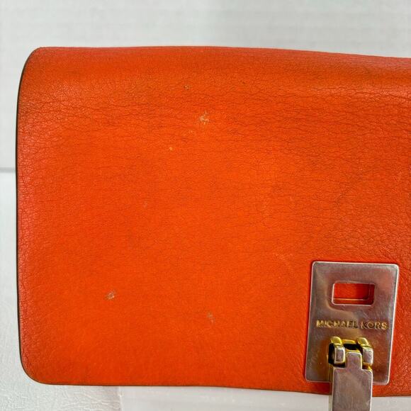 Michael Kors Bancroft Pebbled Calf Leather Wallet Orange Gold Tone Lock - Picture 3 of 16